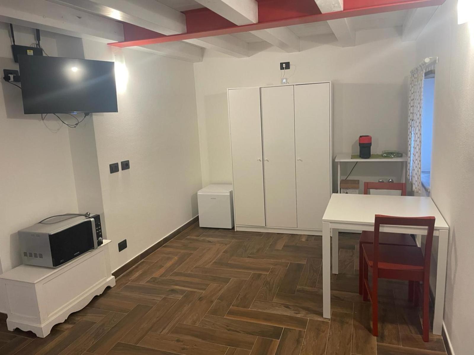 לינה וארוחת בוקר Grondona Casa Borgata מראה חיצוני תמונה