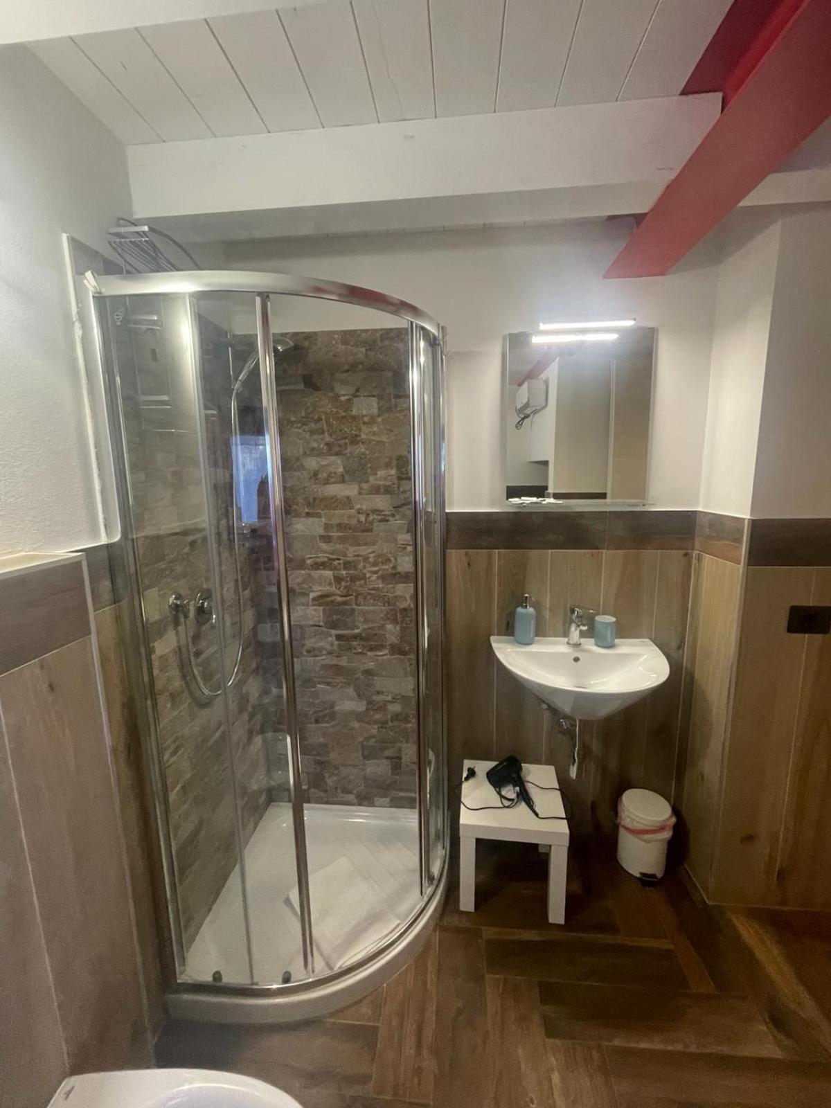לינה וארוחת בוקר Grondona Casa Borgata מראה חיצוני תמונה